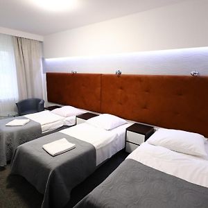 Dreibettzimmer